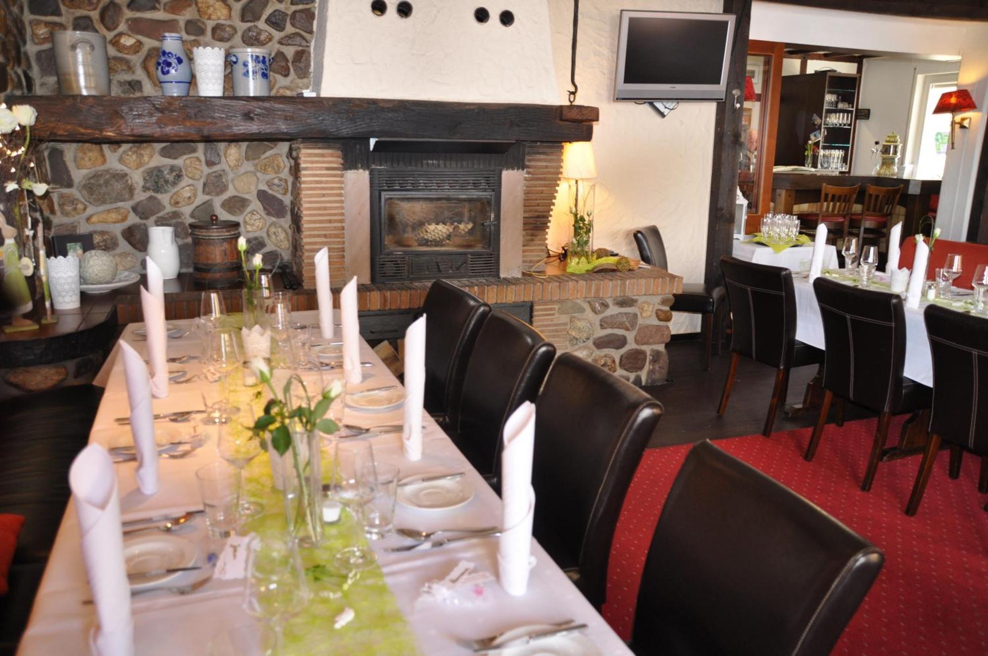 Gasthaus Zur Rebe Mehring  Exterior foto